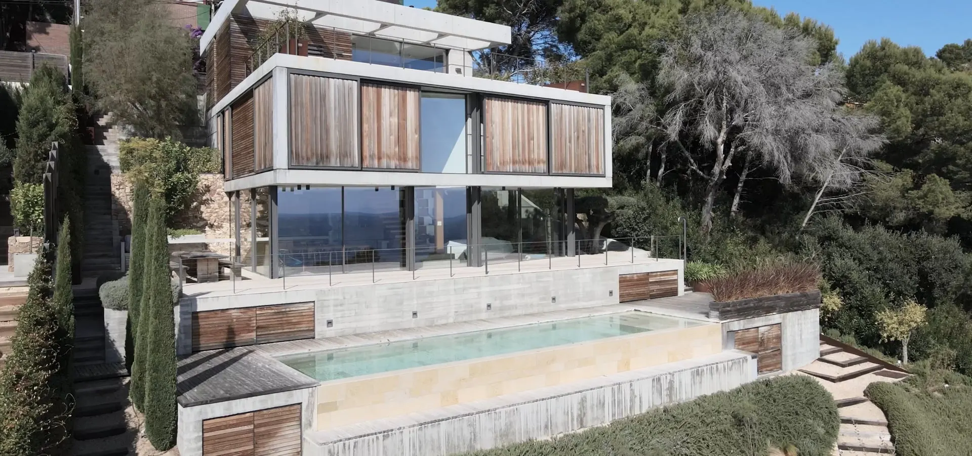 Marcel House, Palafrugell: la casa entre pinos